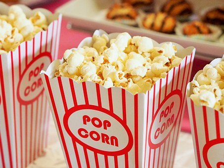 5 Things required for a perfect movie night