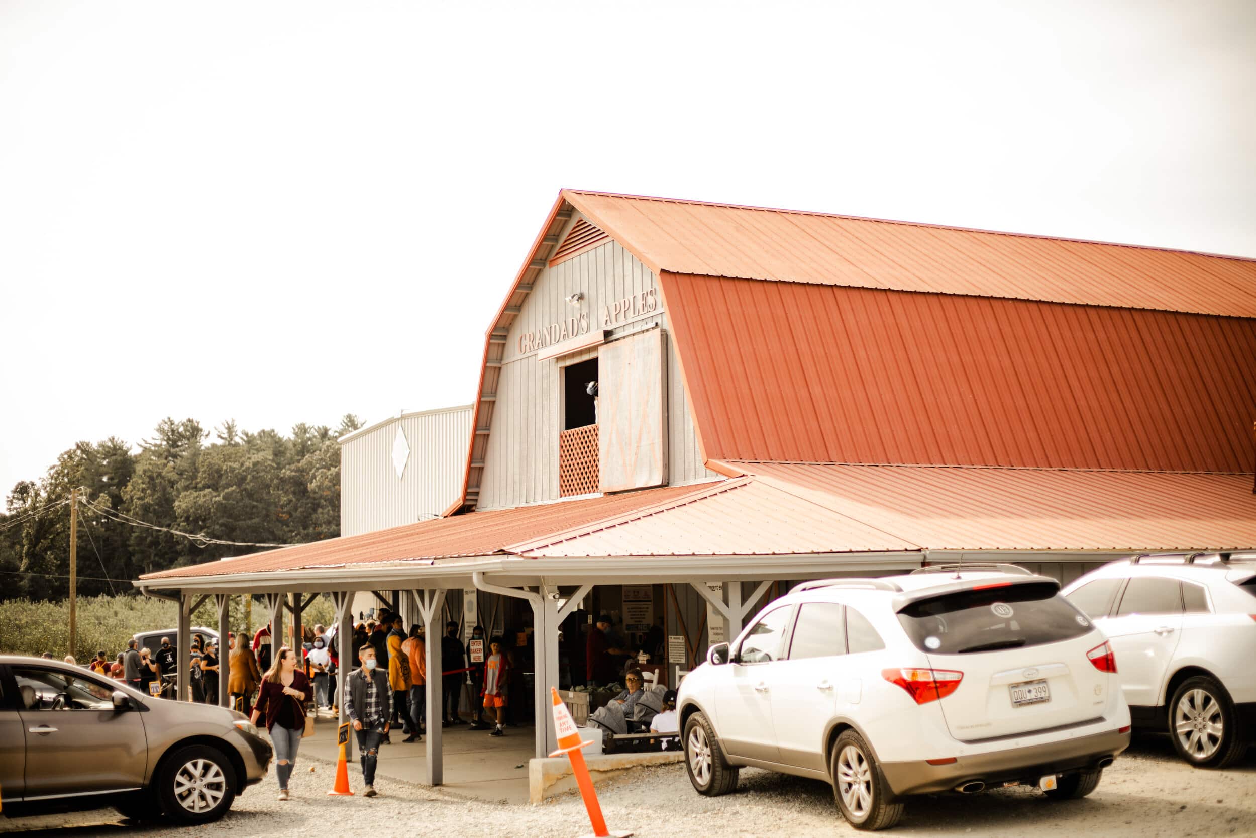 As you can tell from their packed parking lot and long lines, Grandads Apples is a popular choice for fall day trips.