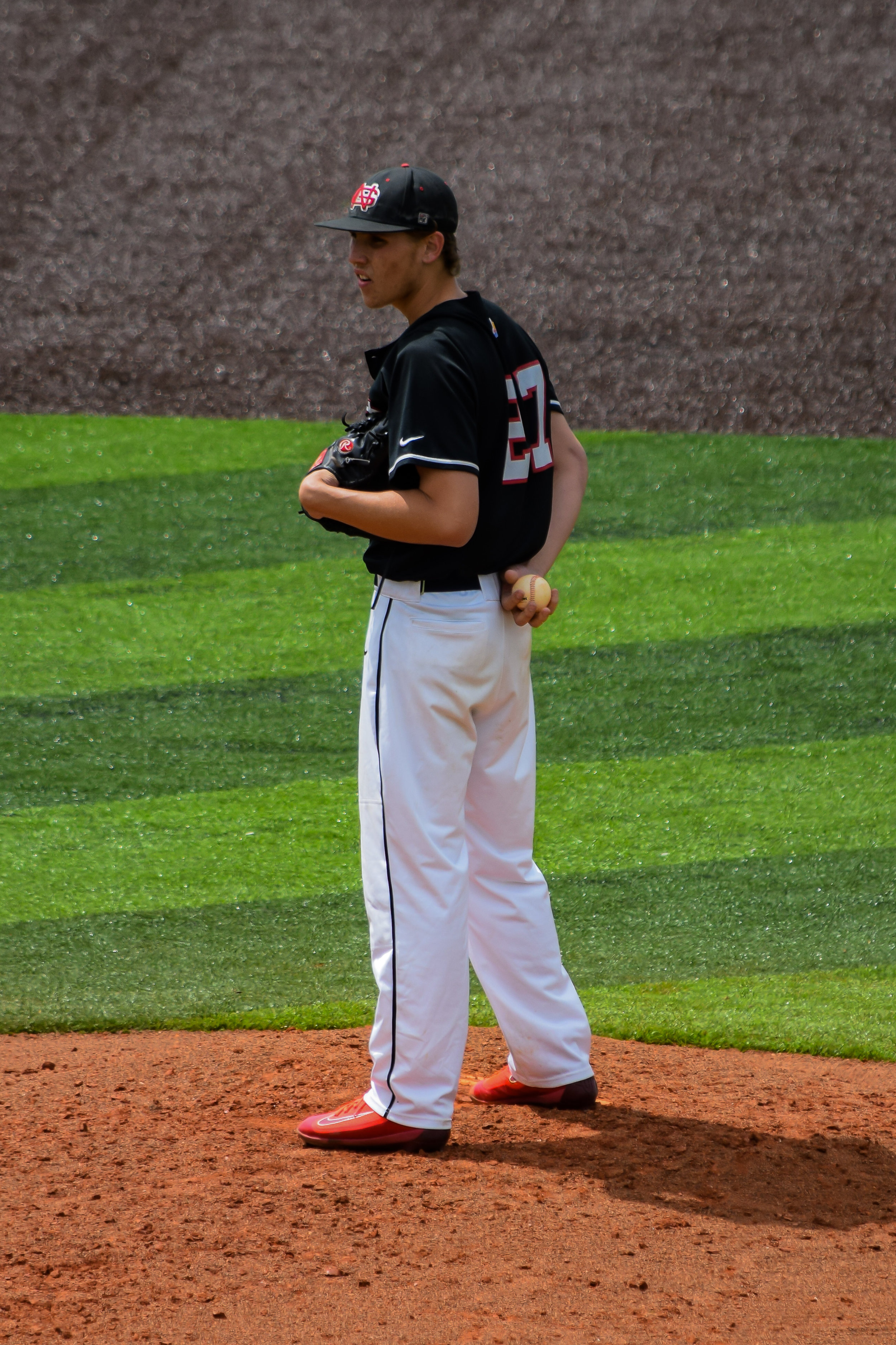 Ethan Garner focuses in as he gets ready to pitch.