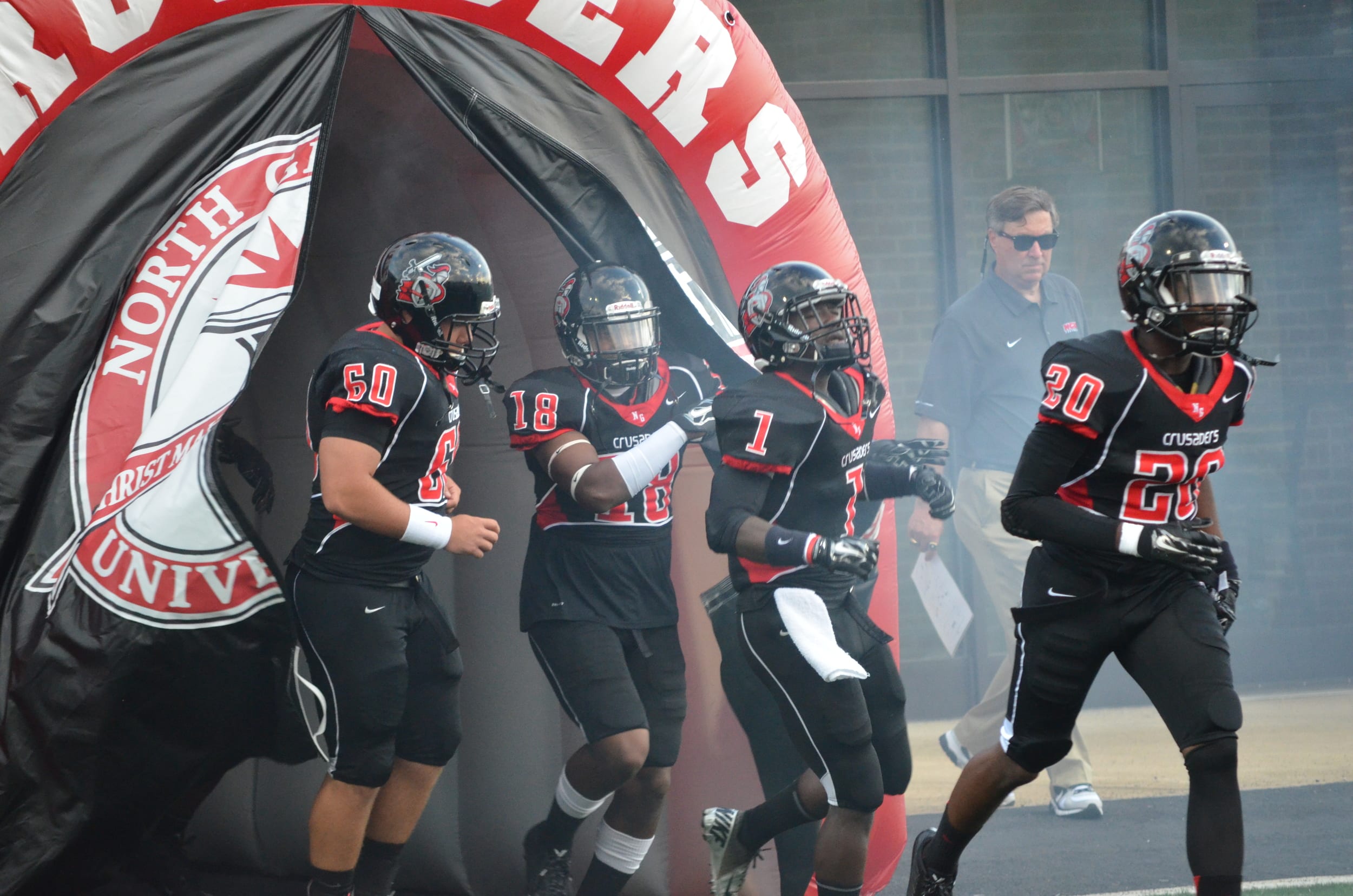  The team starts heading out of the tunnel to start the game 