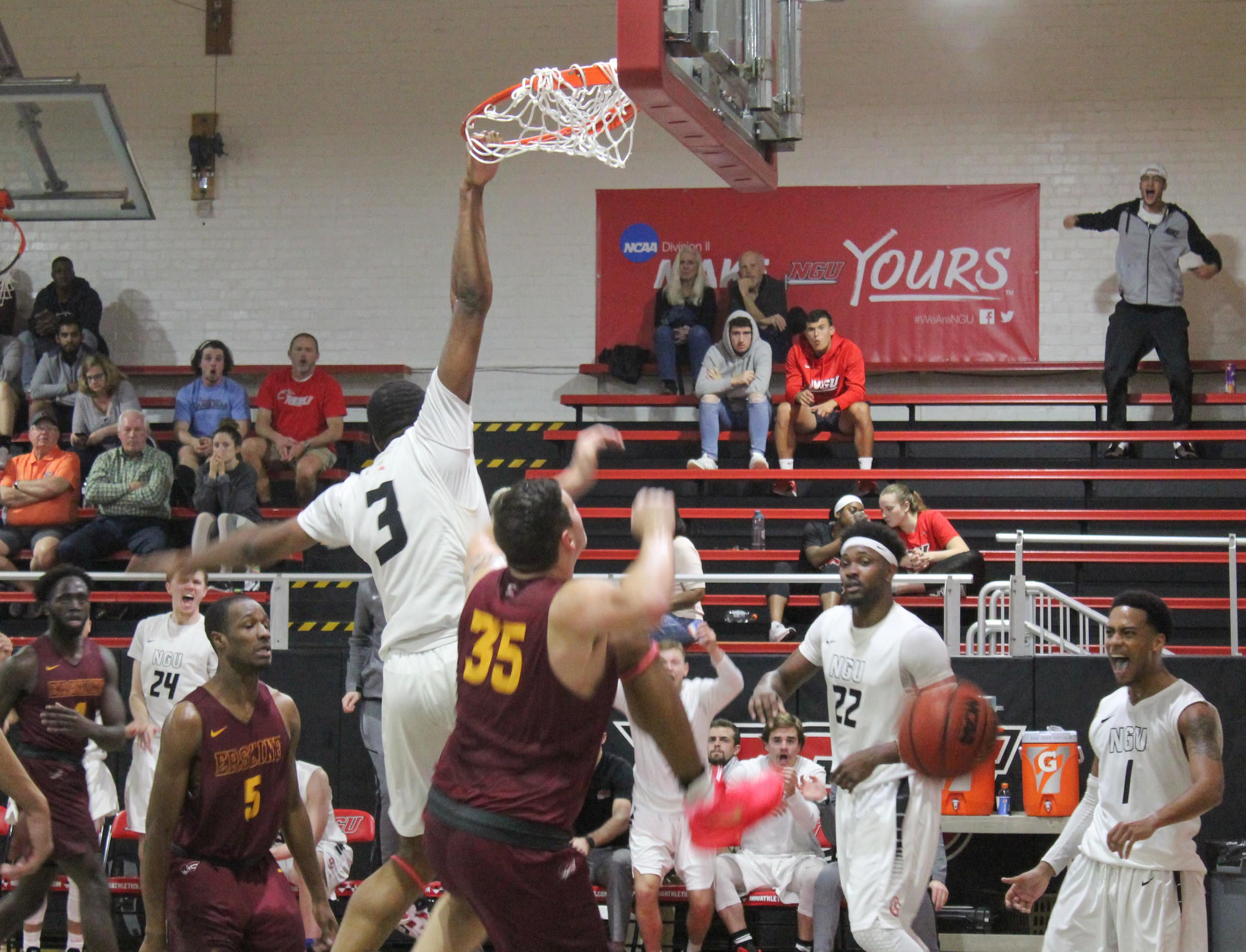 Sophomore, Kovi Tate, 3, dunked causing an uproar from his teammates and the crowd.