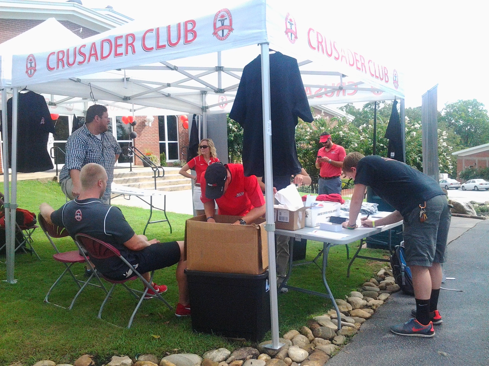 The Crusader Club encouraged students to sign up for club membership. Photo credit: Carrie Henderson