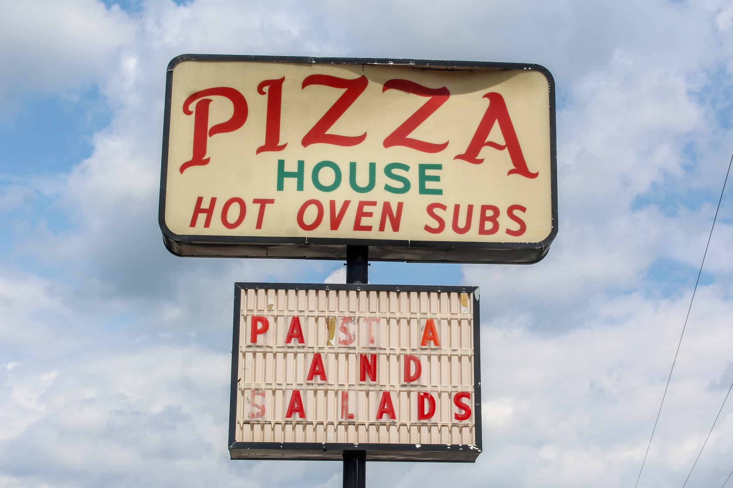 Right off of Highway 25 in Travelers Rest is Pizza house.