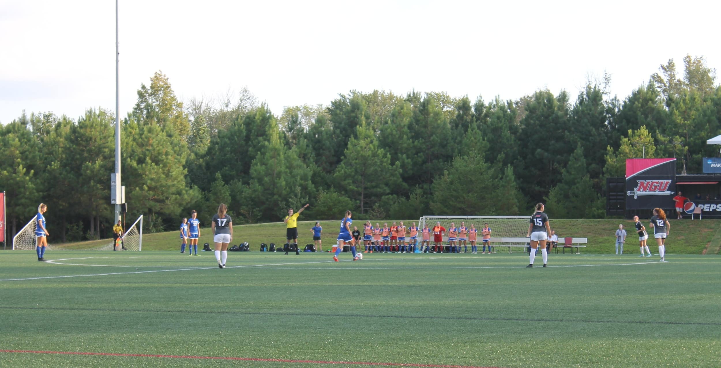 The coin toss is won by Lander University, leaving the ball in the hands of the away team.