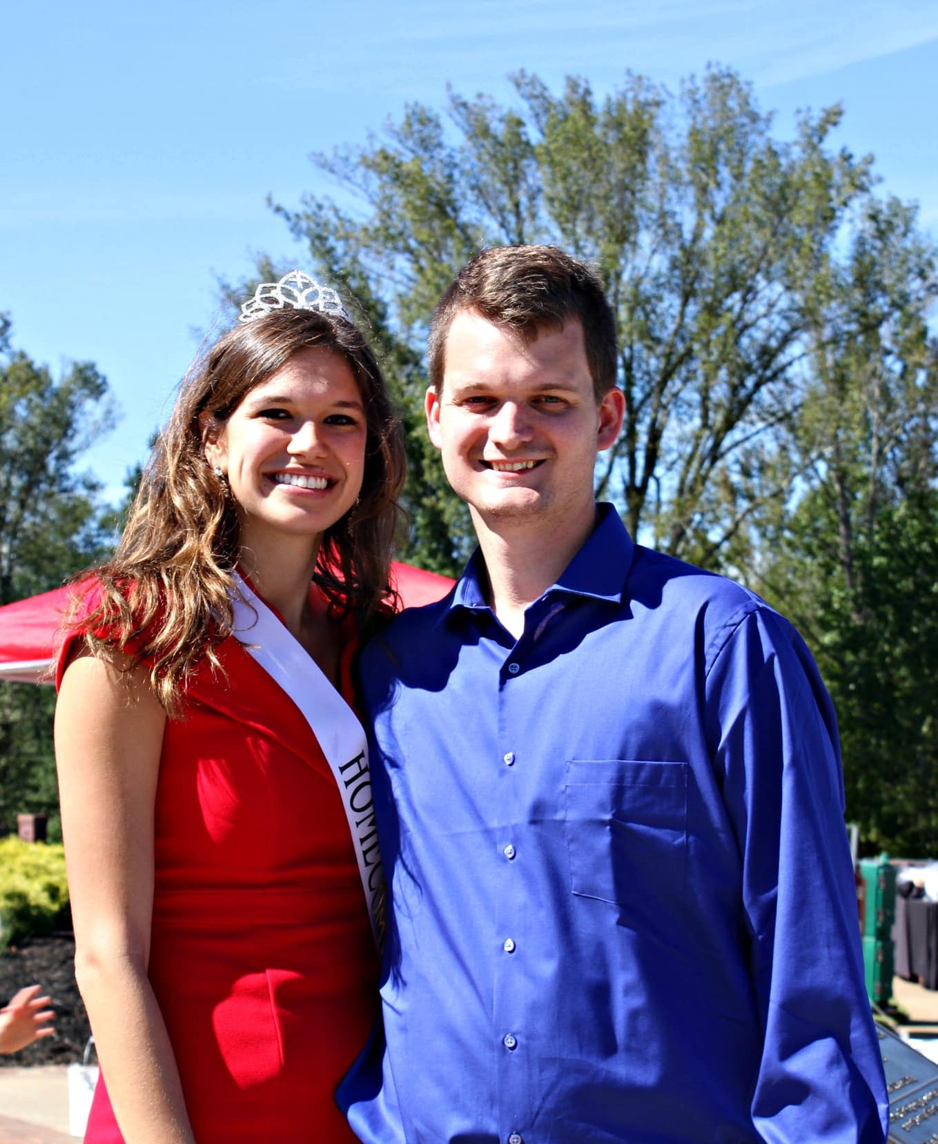 Former homecoming queen Eden Crain (senior), and her fianc are enjoying homecoming as her last day of being queen.
