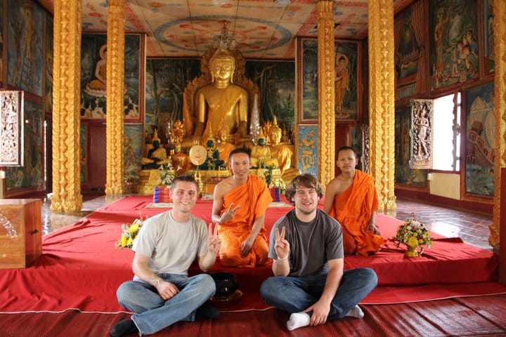  Student missionaries had an opportunity to talk to Buddhist monks while on a trip to Thailand in 2013. 