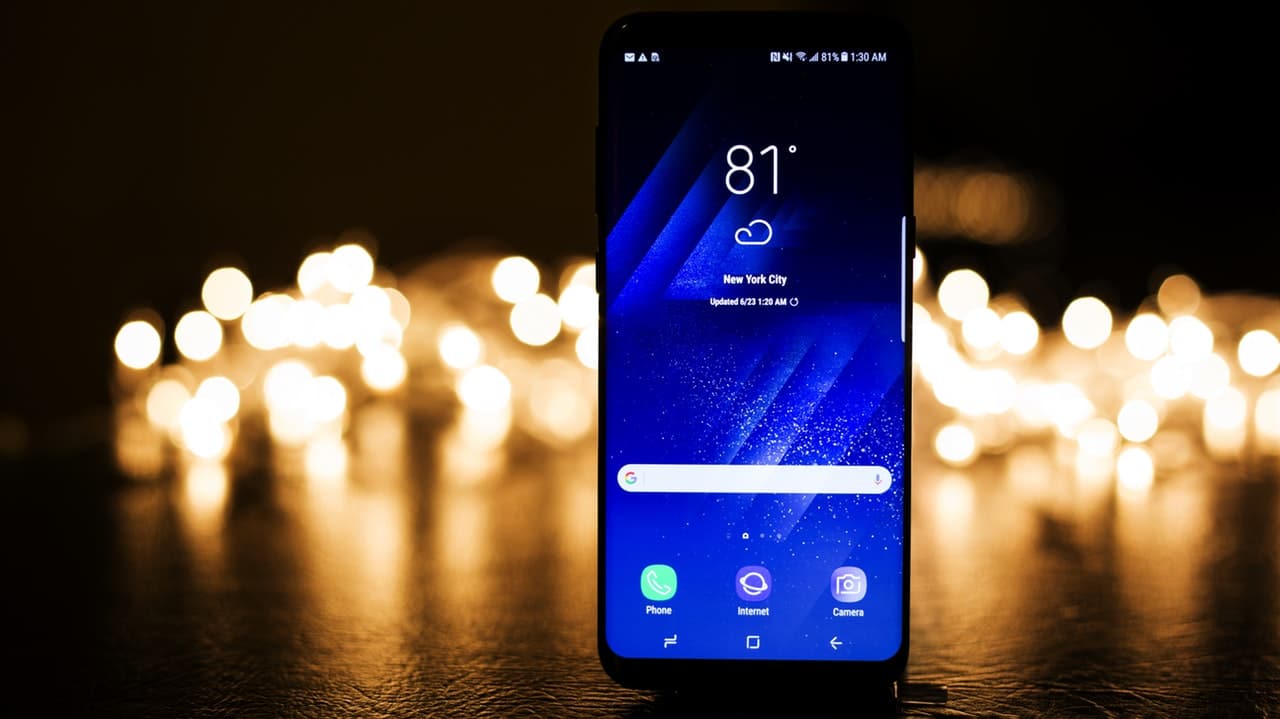Photo courtesy of Pexels. Note: this is the S8, although there is little difference in the S9's front.