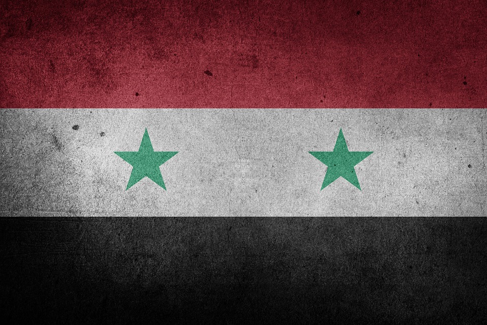Image (pixabay.com): America's government officials stand at odds in regards to Syrian refugee crisis.