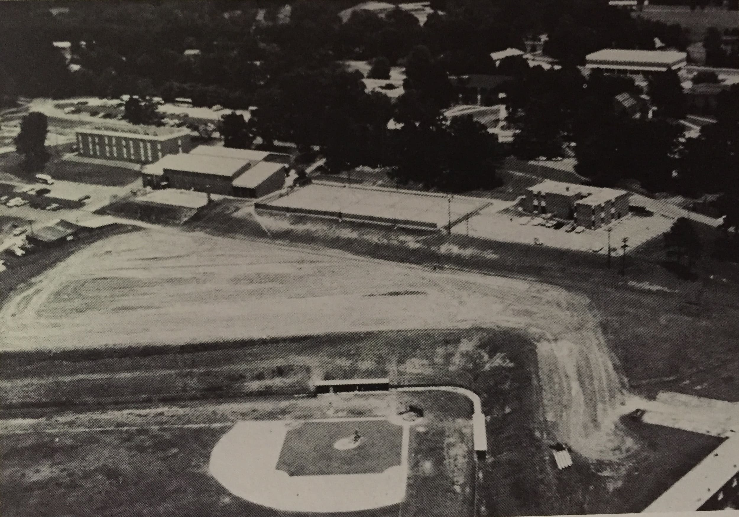 Photo courtesy of Robert Gawrys. Ashemore field when it was originally constructed in 1984.