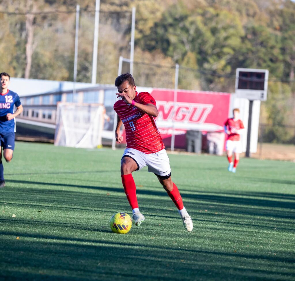 Renan Macuglia, sensation soccer player of the season