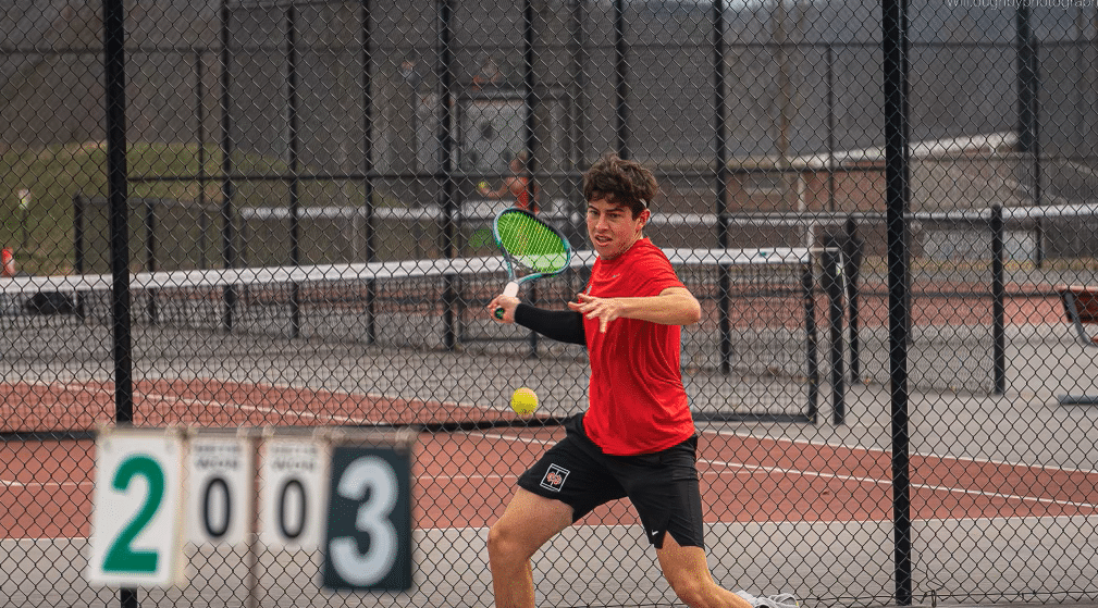 Double impact: Men’s and women’s tennis fight for victory against Young Harris