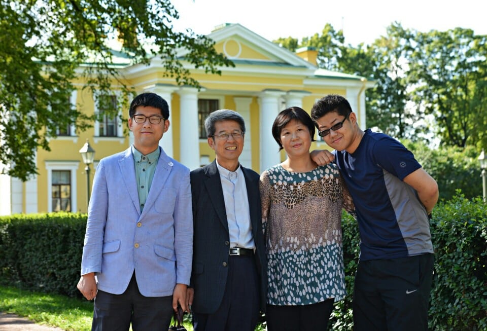 Fulfilling the great commission as a family: Meet the family of Dr. Lee, missionaries in Russia