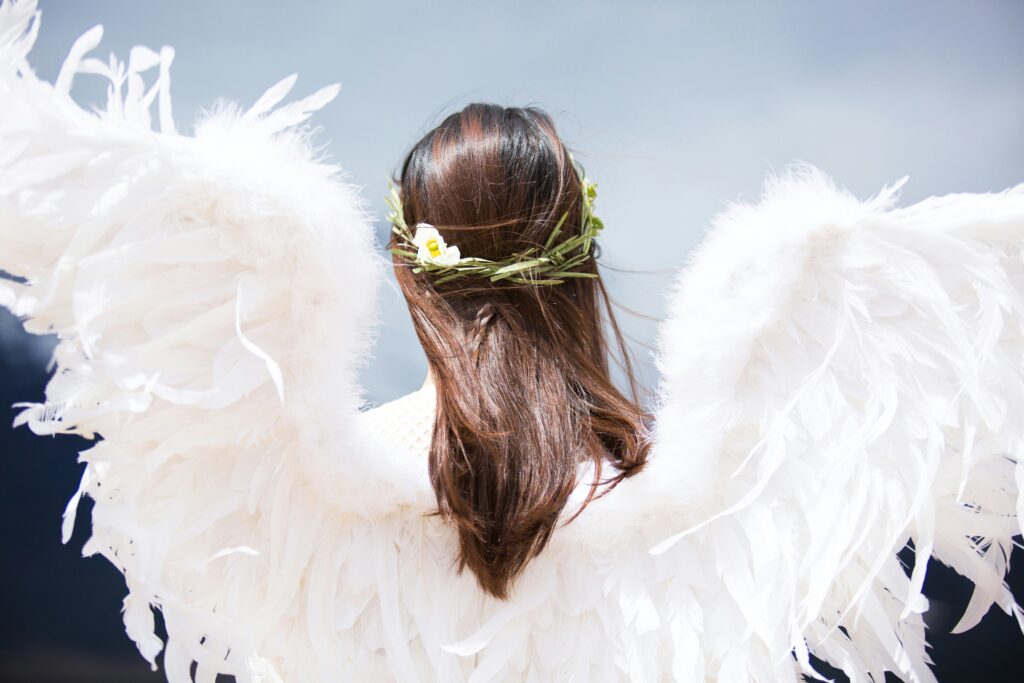 Dreams of flight and memories of Icarus: Making cosplay wings